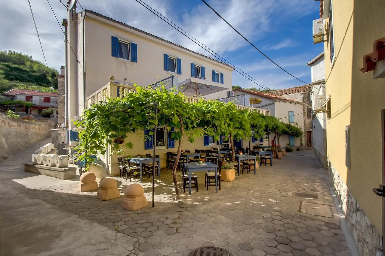 Hotel Sansegus Susak